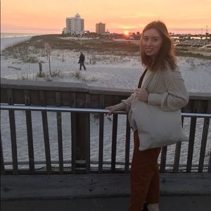 Meet your Posher, Lily